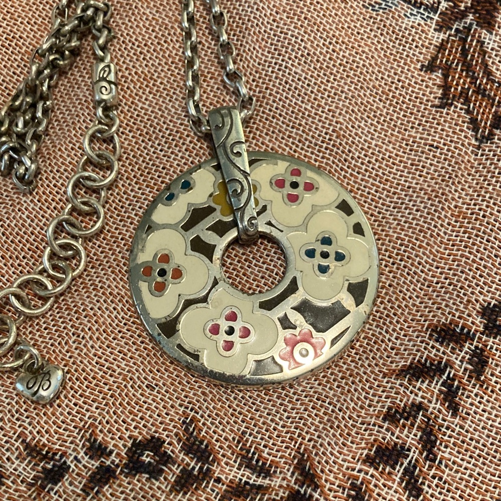 Brighton vintage Floral Silver Pendant Necklace, beautiful and timeless ❤️